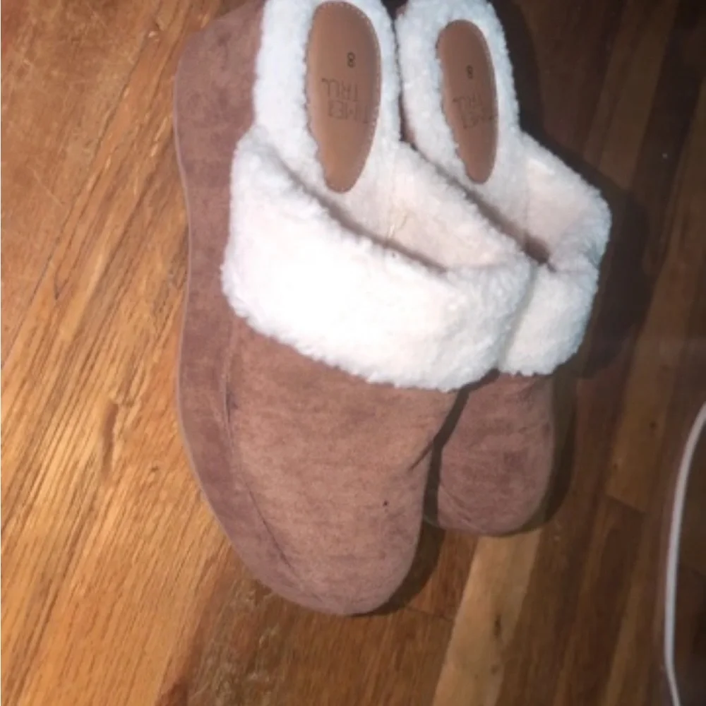Cozy Faux-Suede Shearling Lined Slippers - Brown & Cream - Picture 3 of 4